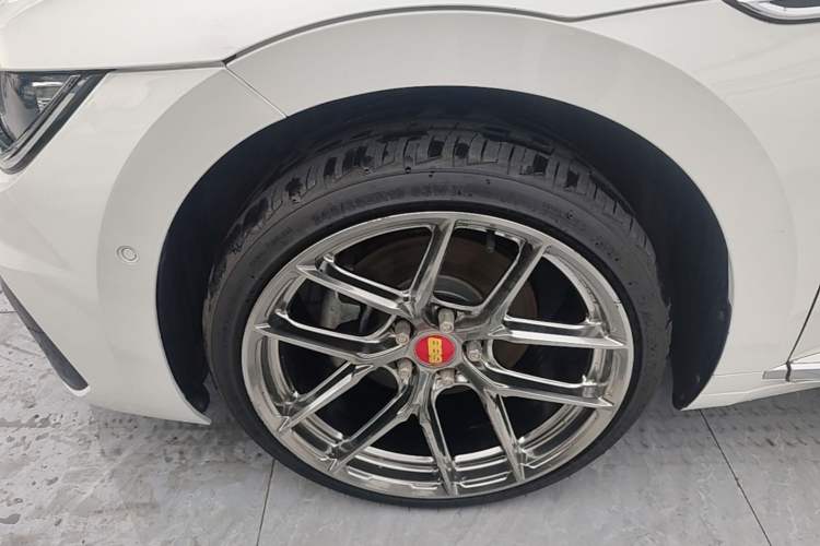 Used Volkswagen FAW-Volkswagen CC 2020 330TSI Glamour Edition China VI Standard Left Front Wheel Hub