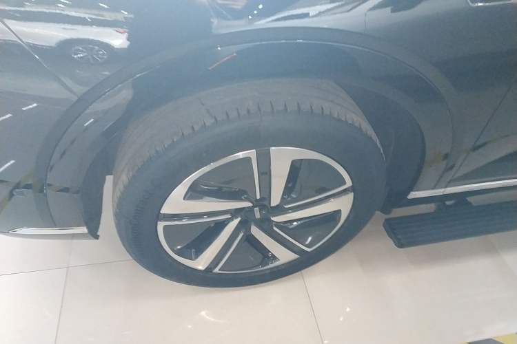 Used Wey Lanshan 2025 Four-Wheel Drive Max
