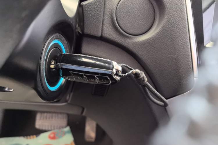 Used GAC Trumpchi GS5 Super 2015 2.0L Automatic Two-Wheel Drive Comfort Edition Interior 1