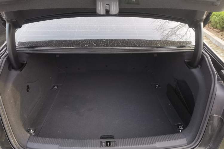 Used Audi A6L 2018 30th Anniversary Edition 35 TFSI Fashion Model
