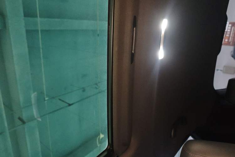 Used CHANGAN UNI-T 2022 1.5T Excellence Model Headliner