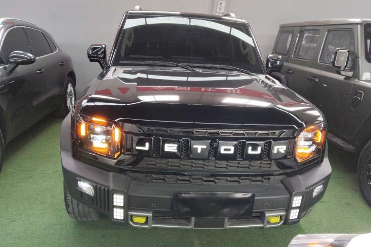 Used JETOUR Traveler 2023 2.0T All-Wheel-Drive CrossPRO
