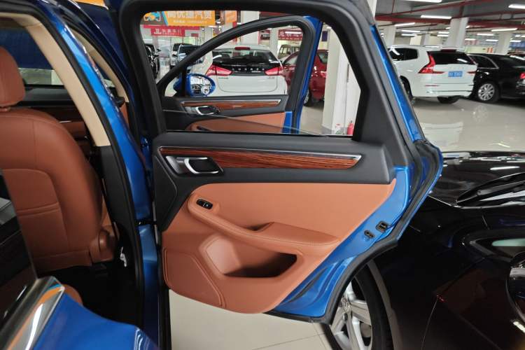 Used Zotye SR9 2017 2.0T Automatic Ultimate Road Edition