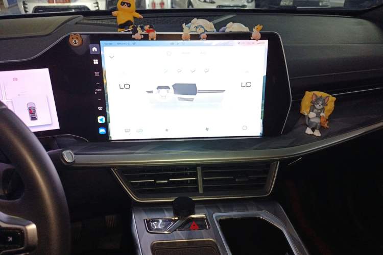 Used Haval XY 2022 1.5T Smart Engine DHT Audio And AC Panel