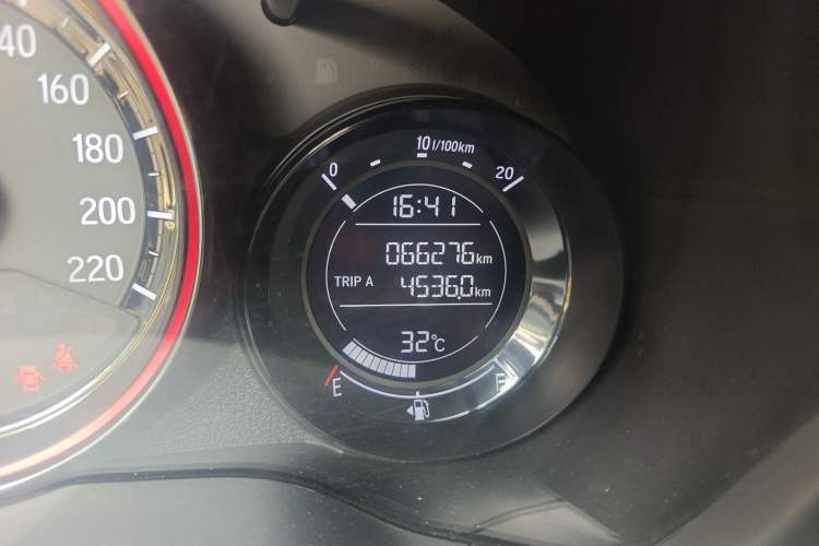 Used Honda XR-V 2020 220TURBO CVT Luxury Edition Odometer Close Up