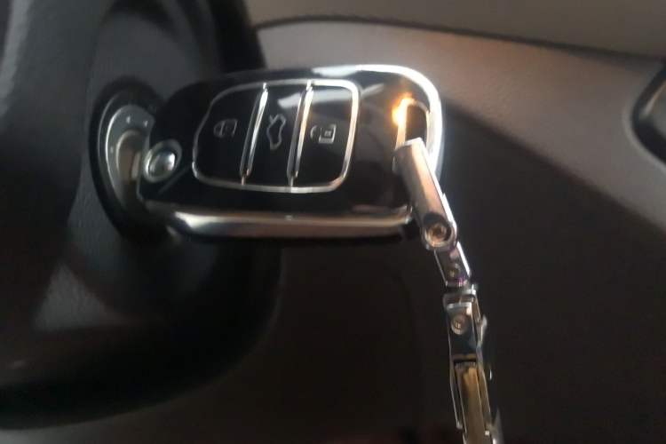 Used Wuling Hongguang 2019 1.5L S Standard Version China VI LAR Vehicle Key