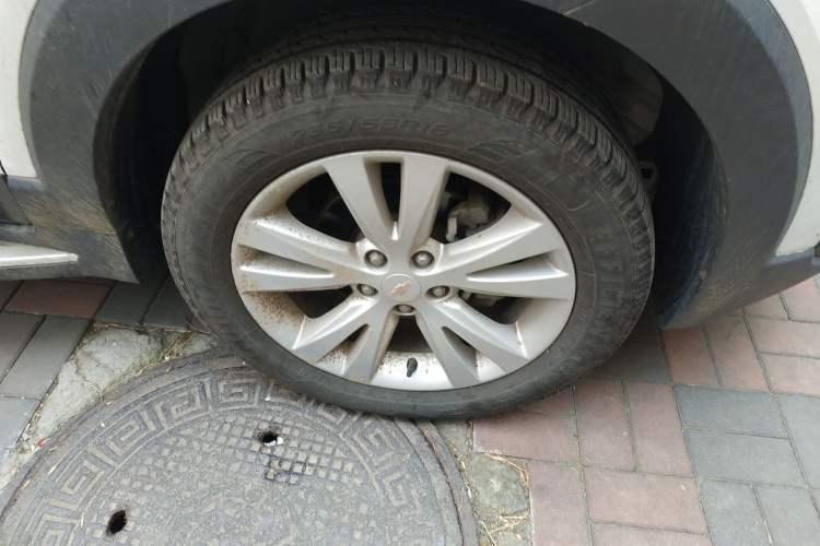 Used Chevrolet Captiva 2017 2.4L 4x4 Flagship Edition 7-Seater