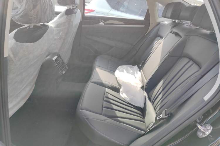 Used Volkswagen Passat 2026 Model, Outstanding 380TSI Longteng Edition
