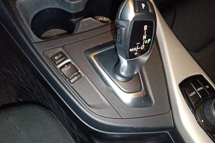 Used BMW 2 Series 2014 220i Leading Model
