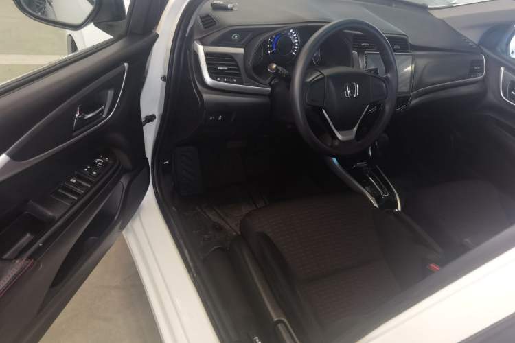 Used Honda Crider 2016 1.8L CVT Comfort Version Driver Seat