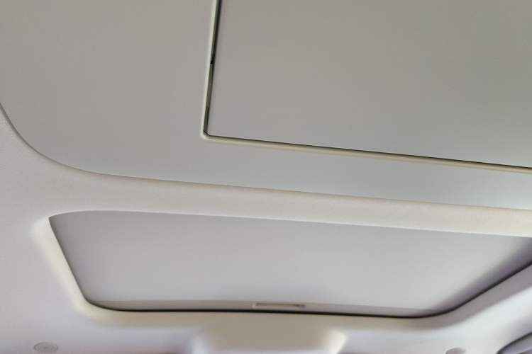 Used Tank 400 New Energy 2026 Model—Hi4-T Smart Enjoyment Version Headliner