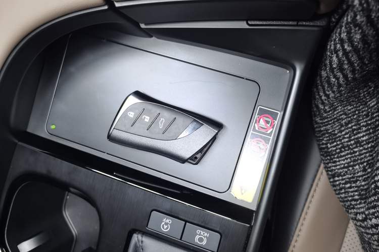 Used Lexus ES 2025 200 Premium Edition
