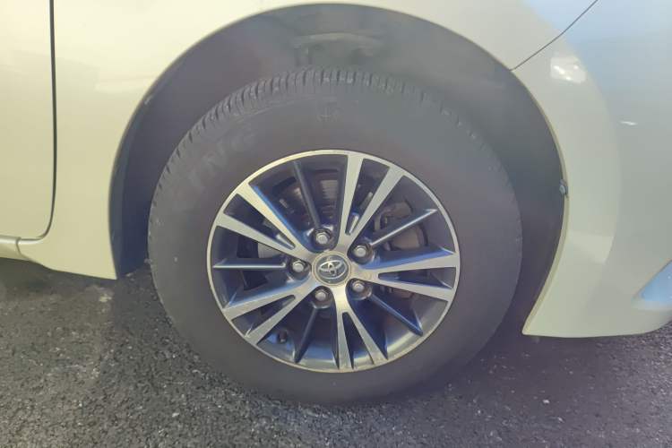 Used Toyota Levin 2014 1.6E Manual New Edition
