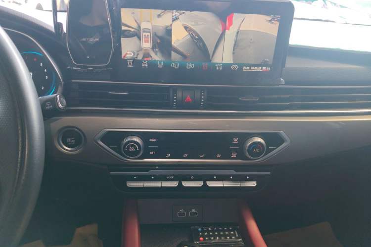 Used JETOUR X70 2023 1.5T DCT Beyond PRO Edition 5-Seater