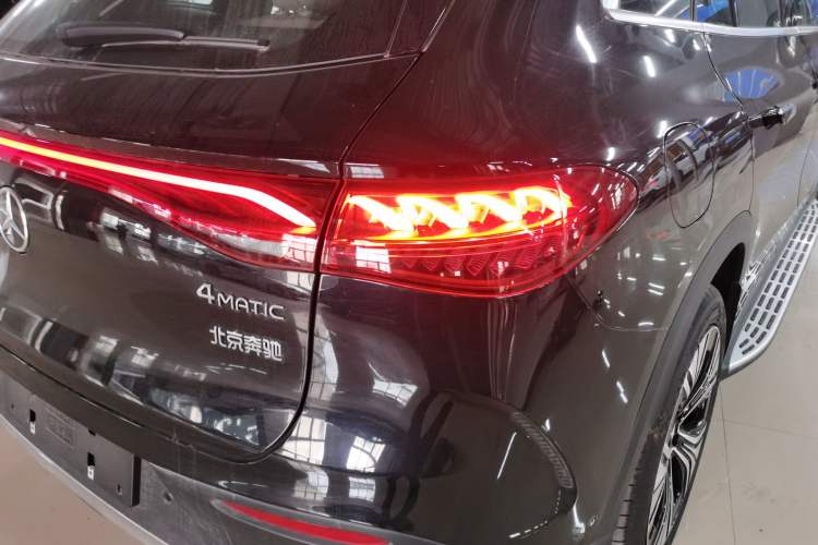 Used Mercedes-Benz EQE SUV 2024 500 4MATIC Pioneer Edition Exterior 3