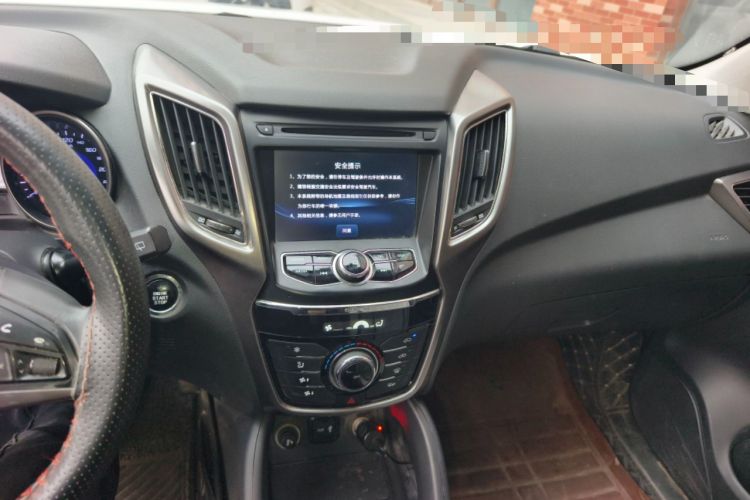 Used CHANGAN CS75 2016 2.0L Manual Luxury Version China V Standard Audio And AC Panel