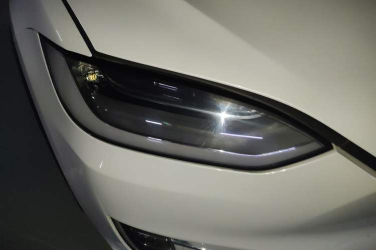 Used Tesla Model X 2019 Long-Range Version Right Front Headlight