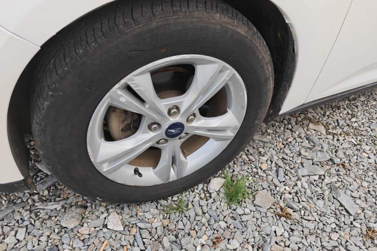 Used Ford Focus 2017 Sedan 1.6L Manual Comfort Plus SmartDrive Edition
