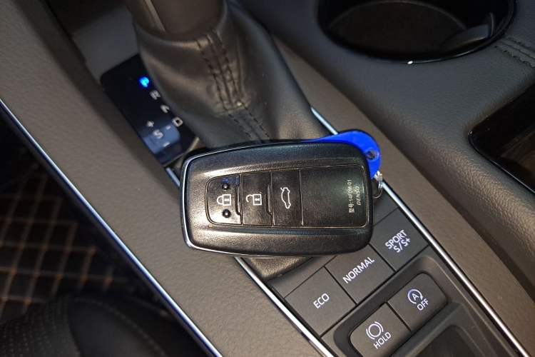 Used Toyota Avalon 2021 2.5L Luxury Edition
