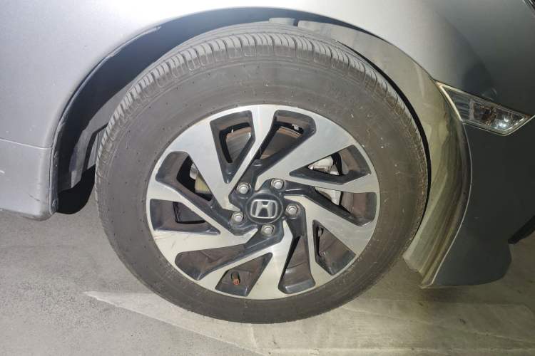 Used Honda Civic 2016 220TURBO CVT Luxury Edition
