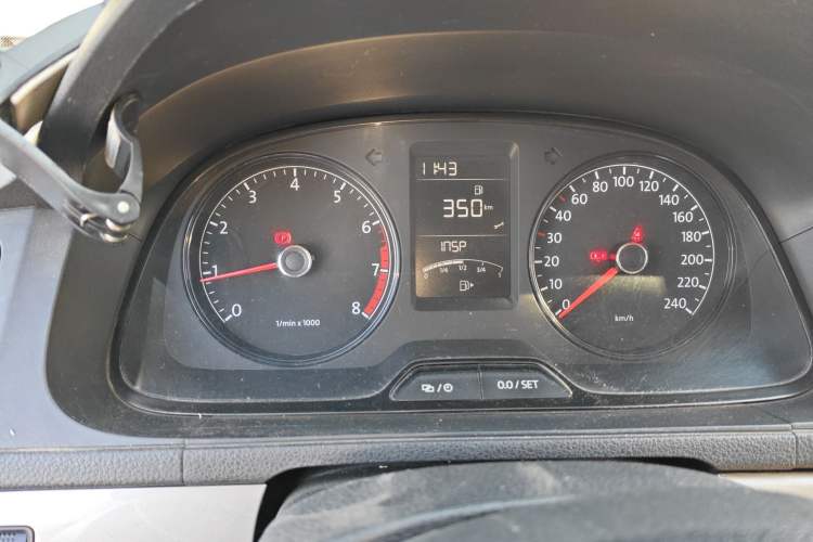 Used Volkswagen Lavida 2013 Revised Classic 1.6L Manual Fashion Edition