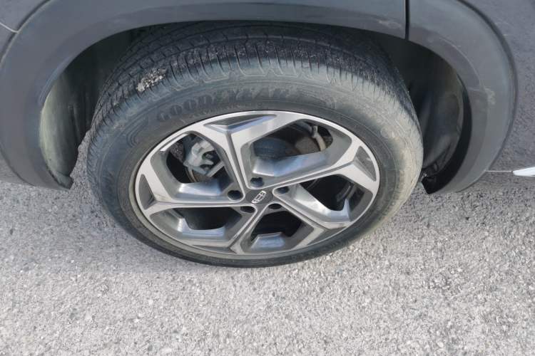 Used Geely Auto Monjaro L 2024 2.0TD High-Power Automatic Two-Wheel Drive Yunqi Version
