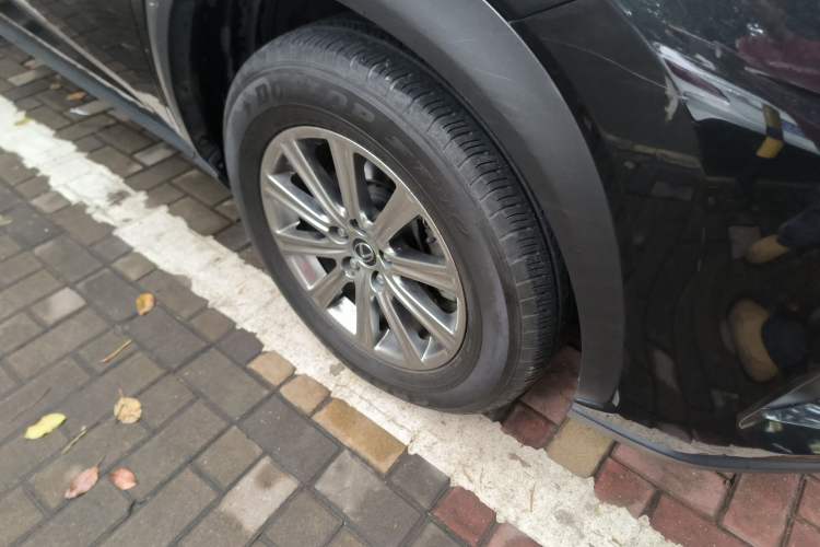 Used Lexus NX 2018 300 Front-Drive Freeline Edition
