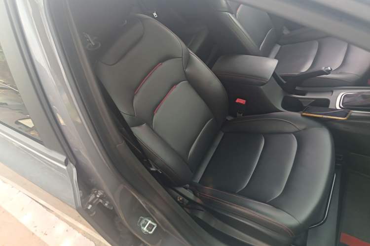 Used Chevrolet Monza 2020 Light Hybrid RS 330T Automatic Comfort Edition Right Front Seat