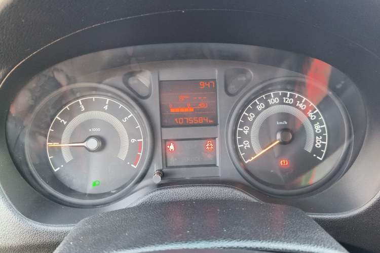 Used Peugeot 301 2016 1.6L Manual Comfort Edition
