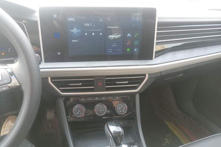 Used Jetta VA7 2025 1.4T First-Come First-Served Edition Audio And AC Panel