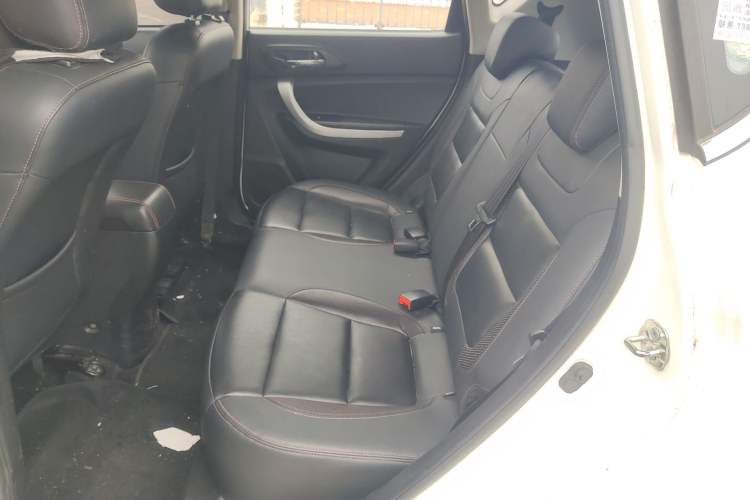 Used CHANGAN CS35 2016 1.6L Automatic Luxury Model China V Standard Left Rear Seat