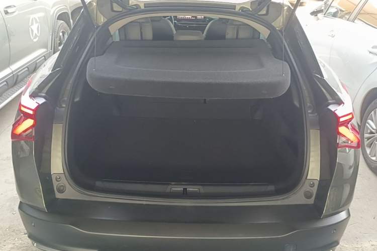 Used Citroen C5 X 2021 1.6T FM Version
