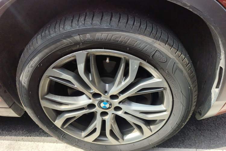 Used BMW X2 2018 sDrive25i Leading Model M Sport Package China V Right Front Wheel Hub