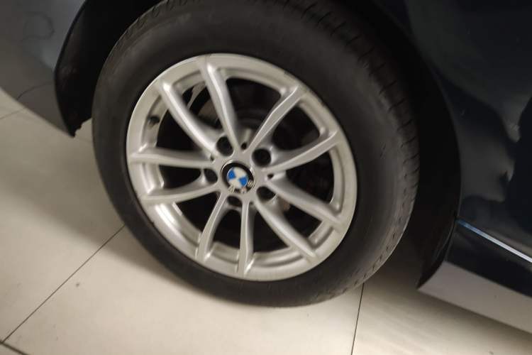 Used BMW 2 Series 2015 218i

