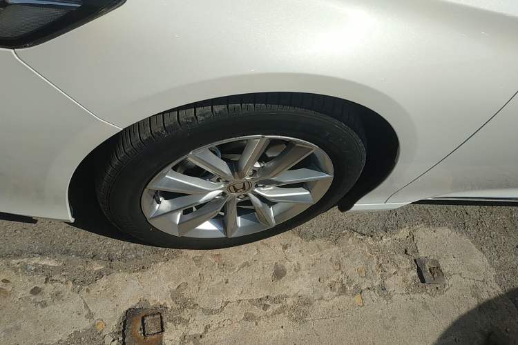 Used Honda Accord 2022 260TURBO Luxury Edition Left Front Wheel Hub