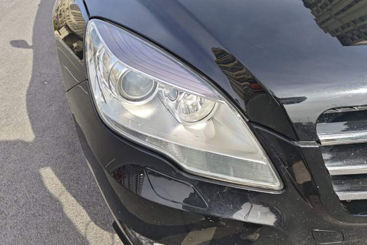 Used Mercedes-Benz R-Class 2014 R 320 4MATIC Luxury Model