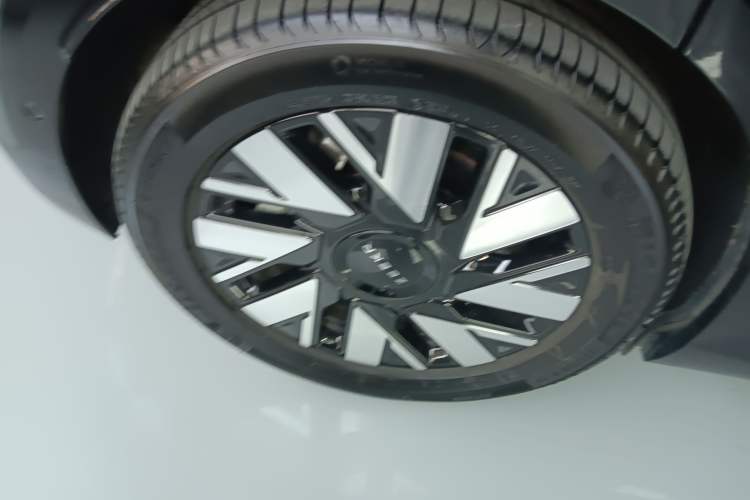 Used Zeekr MIX 2025 Long-Range Intelligent Driving Edition
