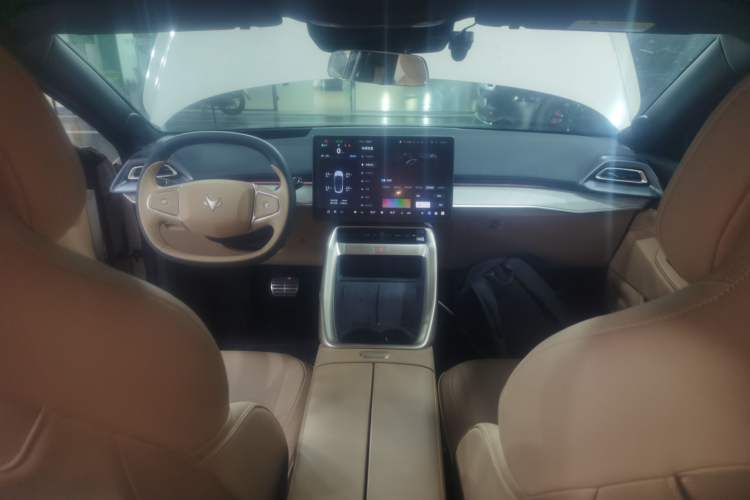 Used ARCFOX Alpha S5 2024 560MAX 185kW Center Console