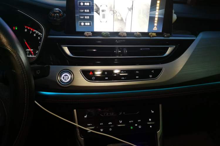 Used CHANGAN CS75 2018 280T Manual Yazi Trim Level China V Standard Audio And AC Panel