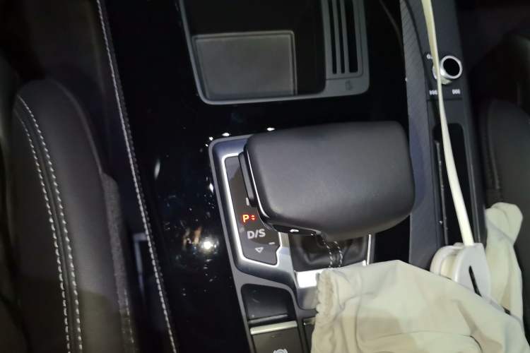 Used Audi Q5L 2022 40T Luxury Dynamic Model