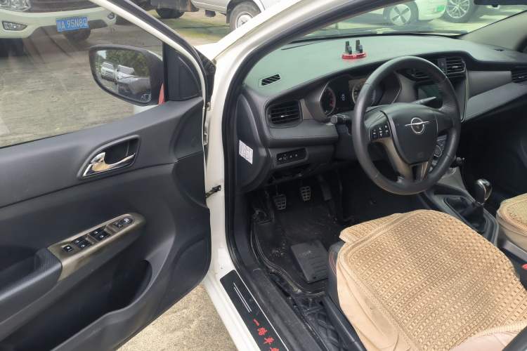 Used Haima M3 2016 1.5L Manual Smart Comfort Edition
