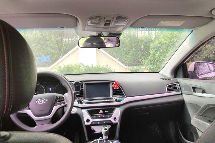 Used Hyundai Elantra (6th Generation / Lingdong) 2016 1.6L Automatic ZhiXuan – Elite Version Headliner