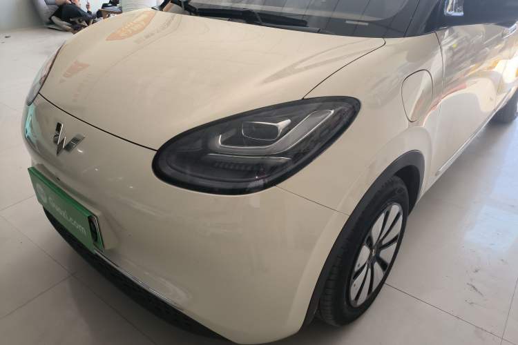 Used Wuling Bingo 2025 410 km Lingxi Deluxe Edition Left Front Headlight