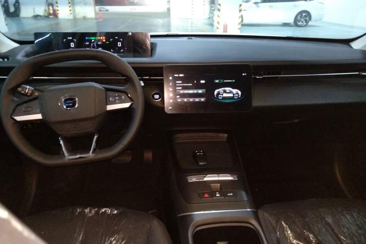 Used CHANGAN OSHAN 520 2025 Standard Edition
