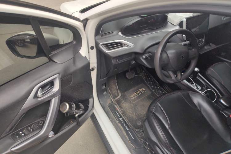 Used Peugeot 2008 2014 1.6L Automatic Trend Edition Driver Seat