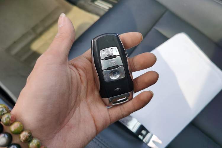 Used Haval H6 Coupe 2015 Blue Label 2.0T Manual Two-Wheel-Drive Elite Model