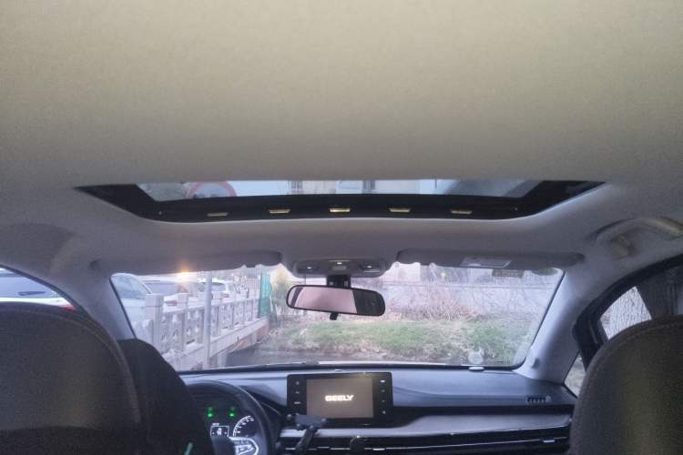 Used Geely Auto Vision X3 2021 PRO 1.5L CVT Deluxe Model