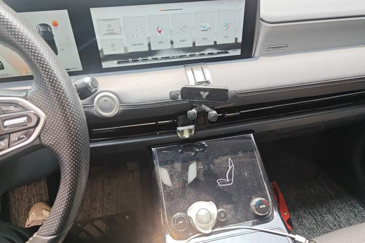 Used NETA U 2022 Zhi400 Pro Lithium Iron Phosphate
