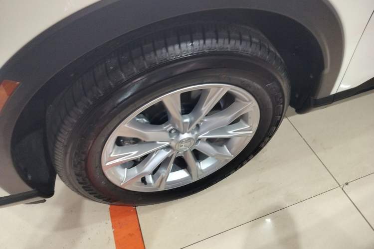 Used Honda CR-V 2023 240TURBO Two-Wheel Drive Deluxe Edition 7 Seats Left Front Wheel Hub