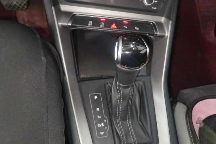 Used Audi Q3 2021 35 TFSI Fashion Dynamic Model
